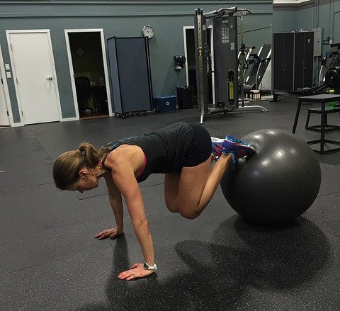 <img src ="woman training on balance ball.jpg" alt="how to exercise for weight loss"/>